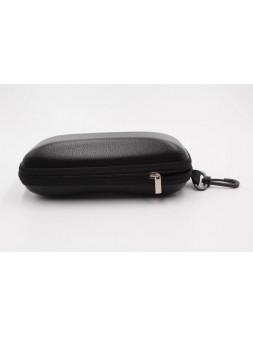 Leatherette case with zipper